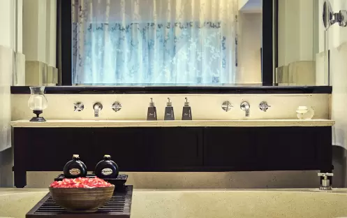 Garden View Suite - Bathroom